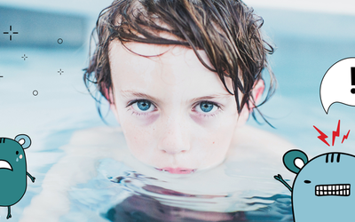 Nærbilde av et barn i et basseng, med grafiske figurer.